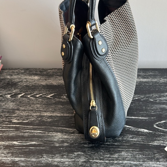 Coach Legacy Jacquard Edie 31 bag. - Picture 7 of 14